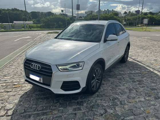 AUDI Q3 1.4 TFSI FLEX PRESTIGE PLUS S TRONIC